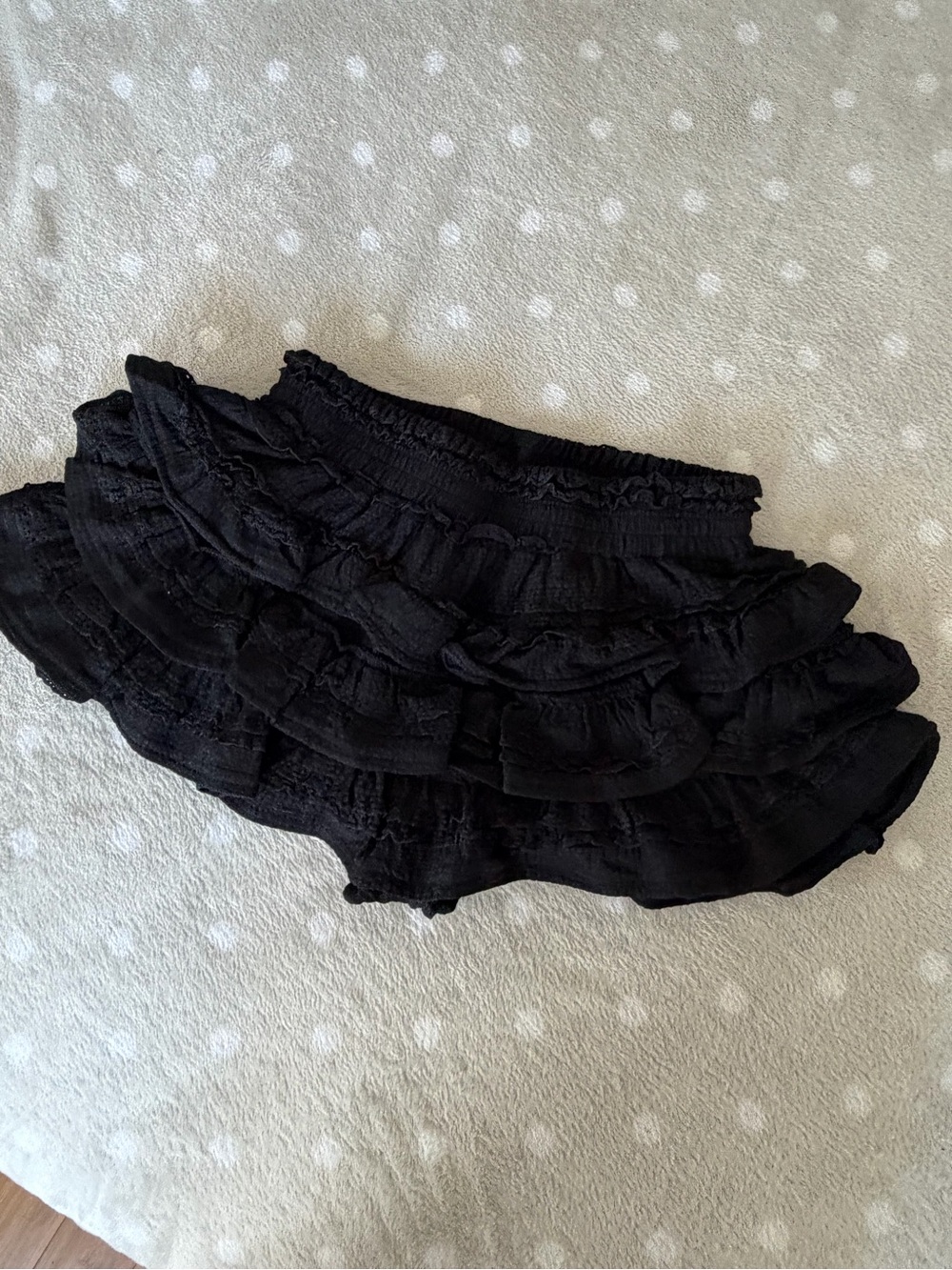 SHEIN Black Ruffled Mini Skirt